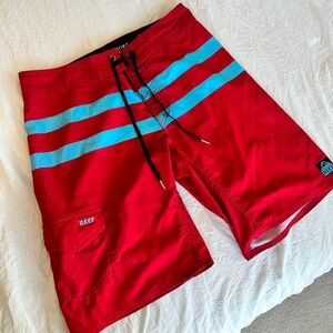 REEF Men’s Long Swim Trunks Size 31 (10” Inseam)